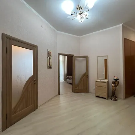 On Baseinaya Street 13 Апартаменты *